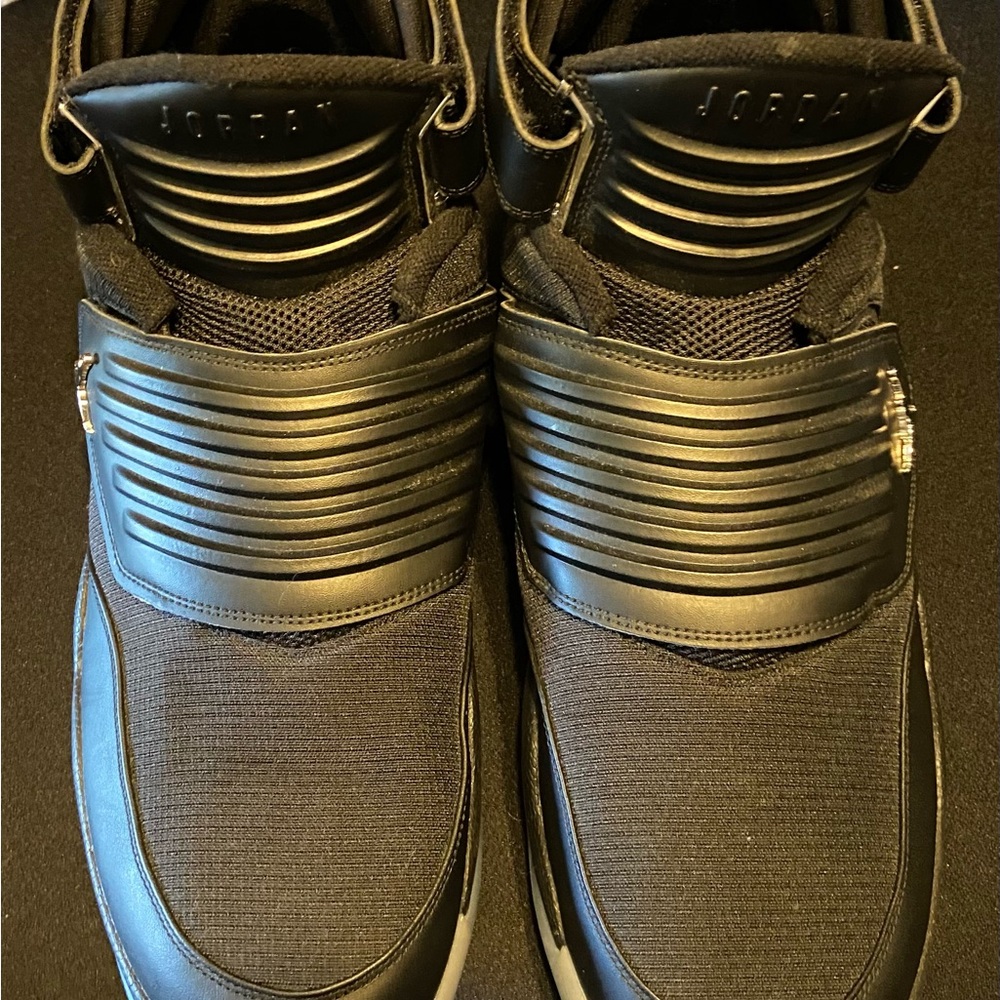Jordan Men's Generation 23 black/chrome high tops